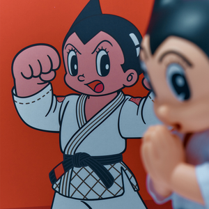 ALBINO & PRETO TOYQUBE ASTRO BOY "BOWING"